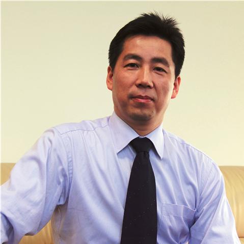 梁枫-做法律的守卫者-压题 (3).png 梁枫-做法律的守卫者-压题 (3).png